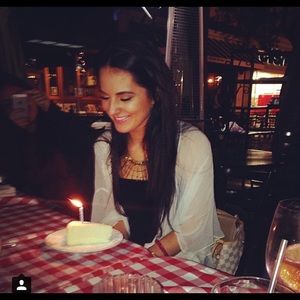 Meet your Posher, Alyssa